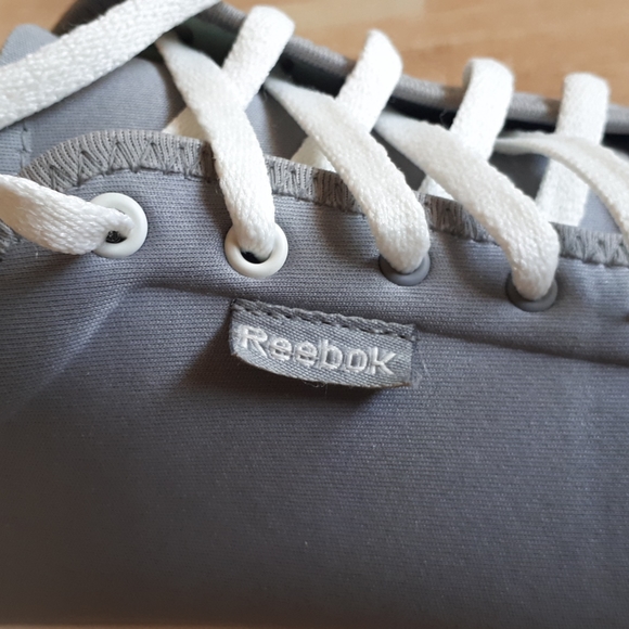 Reebok sneakers 6.5 - Picture 3 of 11